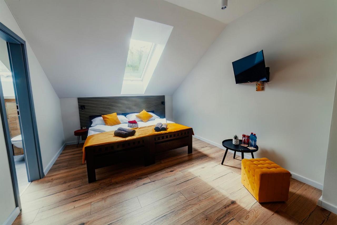 Bird House Hotel Presov Exterior photo