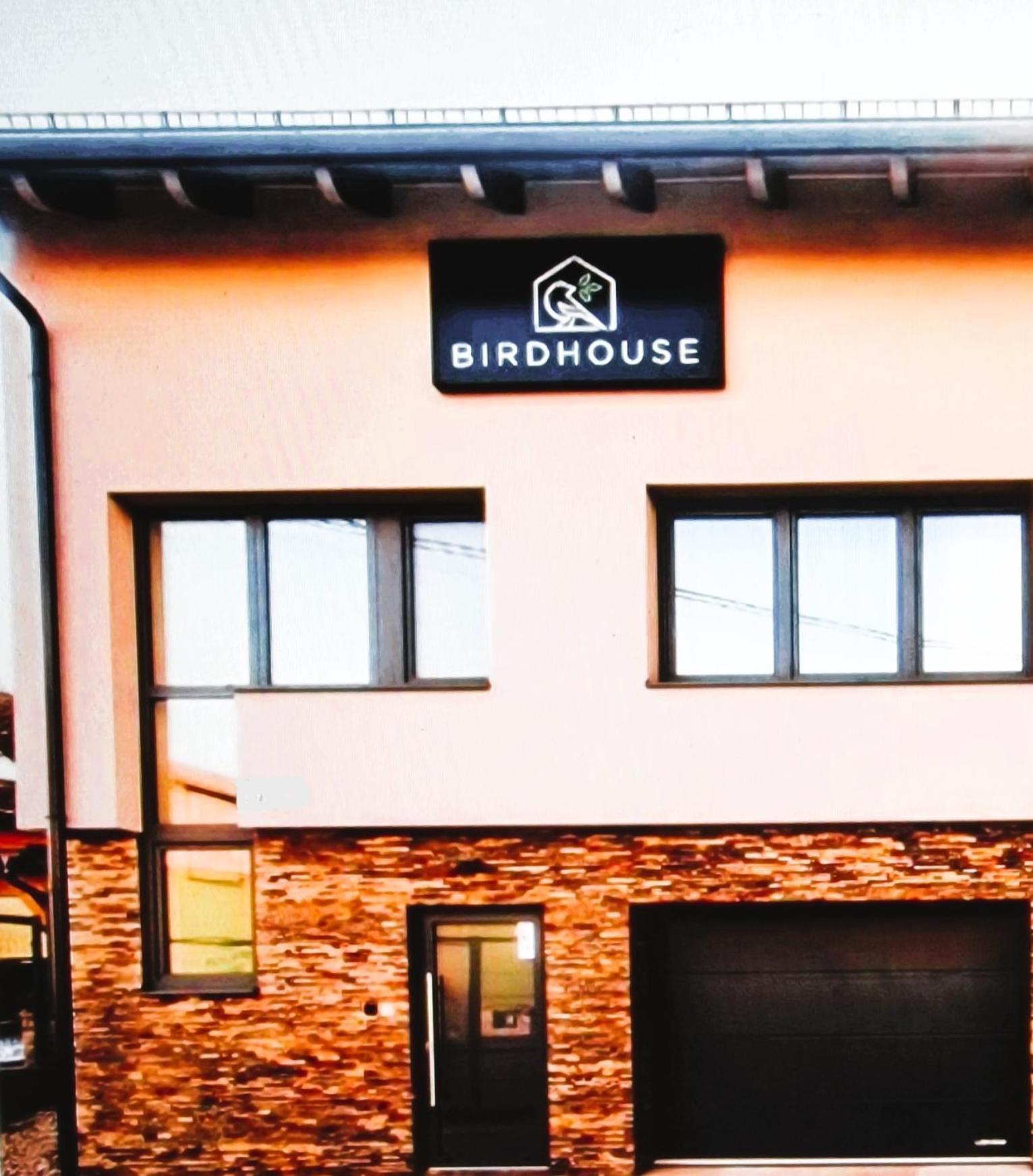 Bird House Hotel Presov Exterior photo
