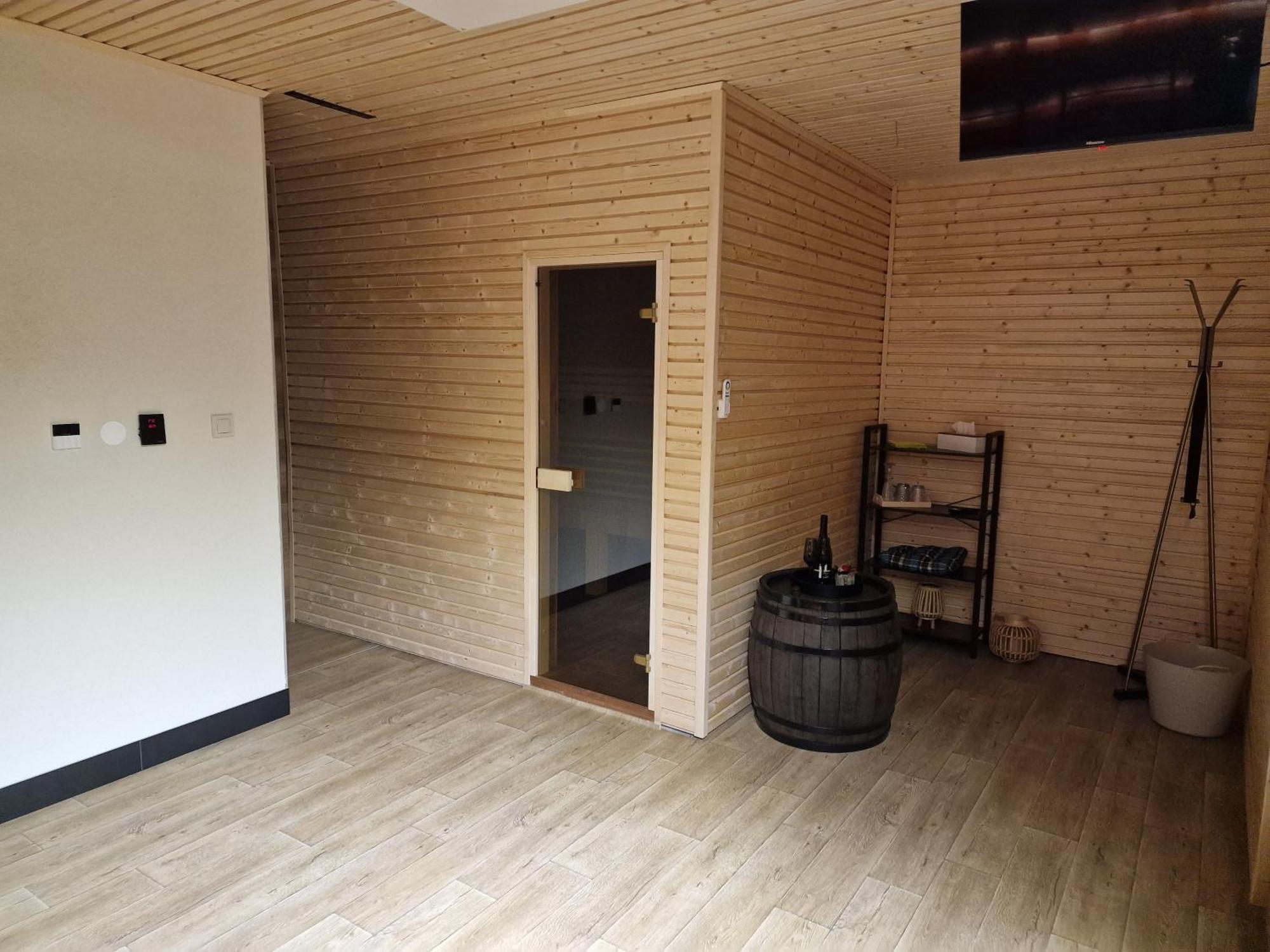 Bird House Hotel Presov Exterior photo